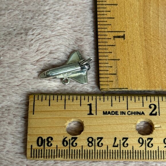 🚀 Retired James Avery Sterling Silver Space Shuttle Charm 🚀 - Picture 4 of 4
